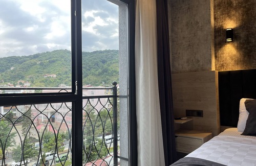 Arakli Hotel | Avni Bey Otel