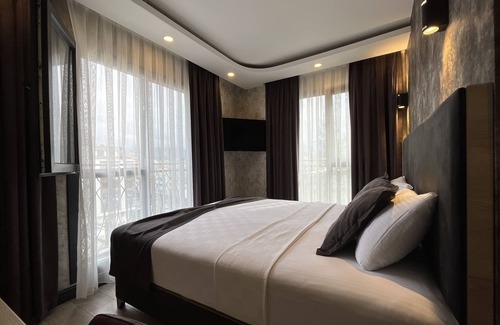 Arakli Hotel | Avni Bey Otel
