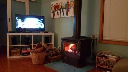 Avoca Beach House | Avoca Beach "Cape Cottage"