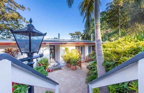 North Tamborine Bed & Breakfast | Avocado Sunset Bed & Breakfast