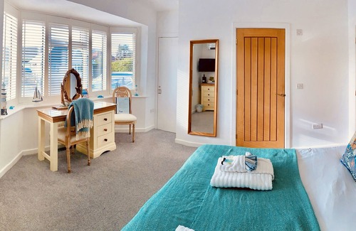 Friars Cliff Bed & Breakfast | Avon Beach Bed and Breakfast