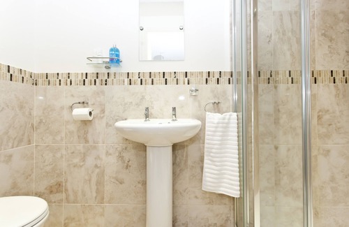 Friars Cliff Bed & Breakfast | Avon Beach Bed and Breakfast