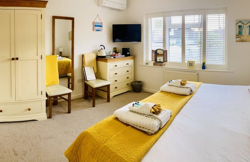 Friars Cliff Bed & Breakfast | Avon Beach Bed and Breakfast
