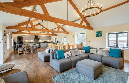 New Forest District House | Avon Mill - Five Bedroom House, Sleeps 10