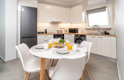 Old Town Apartment | Avra Sea Walls