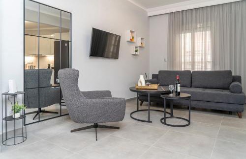Old Town Apartment | Avra Sea Walls