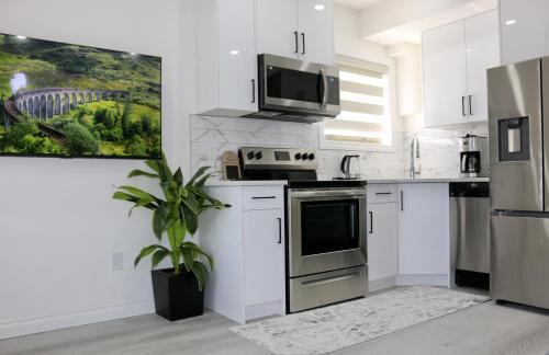 Symons Valley Apartment | Award winning boho paradise sunlit modern suite