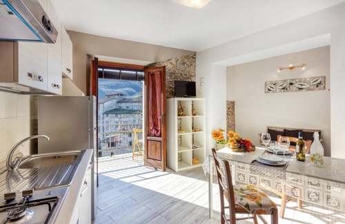 Gioviano Apartment | Awesome apartment in Gioviano -LU-