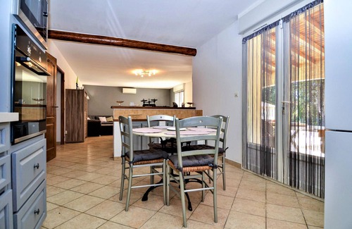 Saint-Laurent-La-Vernede House | Awesome home in S.Laurent-la-Vernede