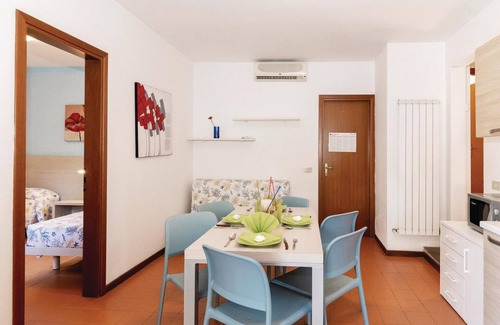 Lido di Spina House | Awesome home in Lido di Spina FE