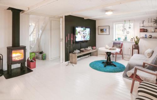 Ostra Sonnarslov House | Awesome Home In Östra Sönnarslöv