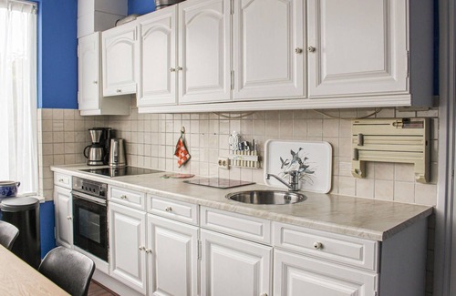 Acquoy House | Awesome home in Acquoy with WiFi