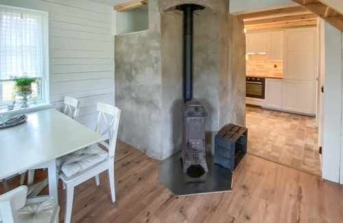 Habo House | Awesome home in Habo with WiFi
