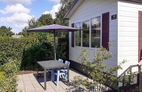 Heinkenszand House | Awesome home in Heinkenszand with WiFi