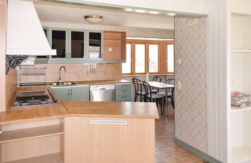 Lekeryd House | Awesome home in Lekeryd with WiFi