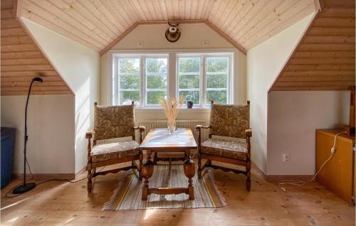Lidhult House | Awesome Home In Lidhult With Lake View