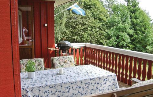 Munkedal House | Awesome Home In Munkedal With Wifi