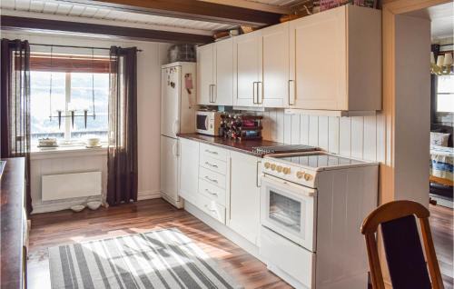 Nordre Land House | Awesome Home In Nord-Torpa With Kitchen