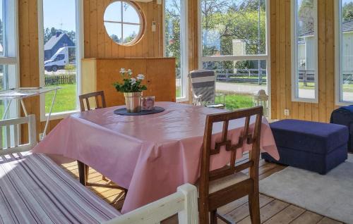 Sandarne House | Awesome Home In Sandarne With Wifi