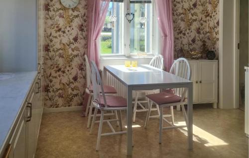 Sandarne House | Awesome Home In Sandarne With Wifi