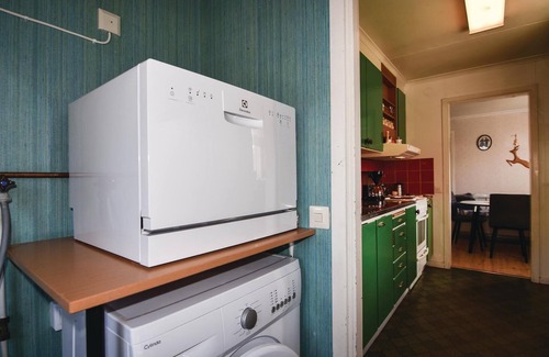 Sjotorp House | Awesome home in Sjötorp with WiFi