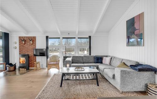 Strandby House | Awesome Home In Strandby With Wifi