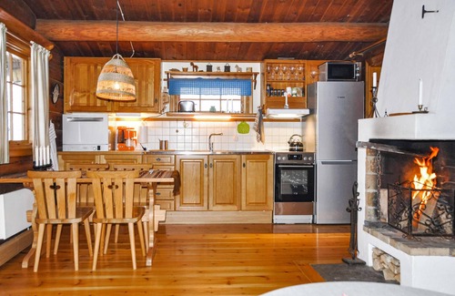 Sunne Municipality House | Awesome home in Sunne with WiFi