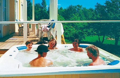 Vintjarn House | Awesome home in Svärdsjö with sauna