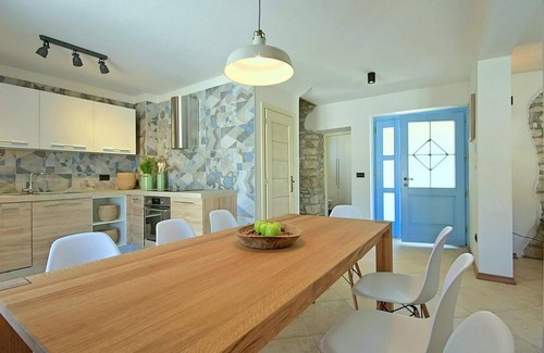 Tar-Vabriga House | Awesome home in Tar-Vabriga with WiFi