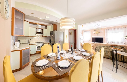 Trilj House | Awesome home in Trilj