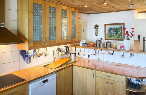 Mauritsberg House | Awesome home in Vikbolandet with sauna
