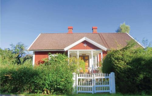 Langasjo House | Awesome Home In Vissefjärda With Sauna