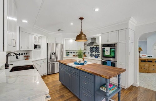 South Beach House | Awesome pool house just steps from the beach on the island in Vero!