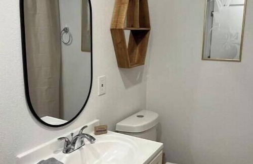 Moreno Valley House | Awesome Studio fast wi-fi and free parking permit