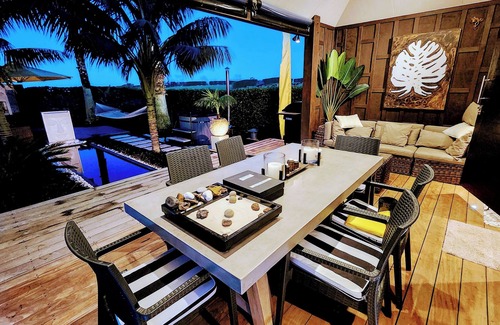 Big Bay House | Awhitu Zen - Balinese Inspired Villa with Hot Tub