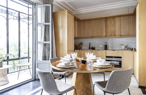 Goya Apartment | Ayala 63