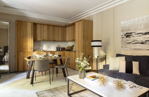 Goya Apartment | Ayala 63