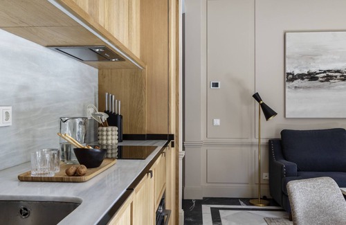 Goya Apartment | Ayala 63