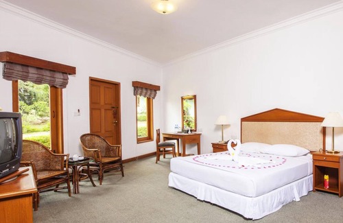 Taunggyi Hotel | Aye Thar Yar Golf Resort