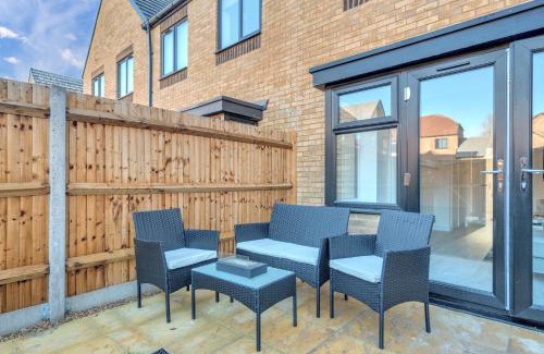 Ebbsfleet Valley House | Aymons Haven