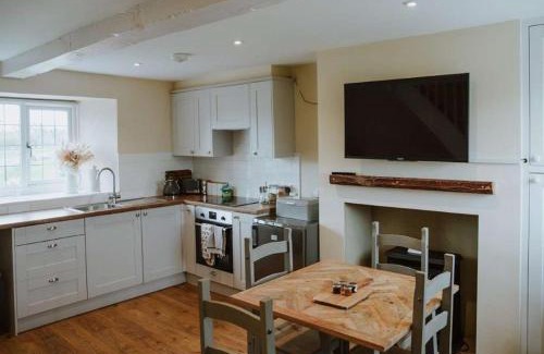 Middleton Cheney House | Aynho Cottages