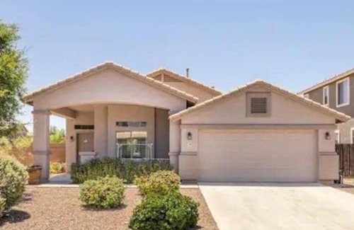 Rancho Gabriela House | AZ Sun Palm Retreat w/optional Private Heated Pool