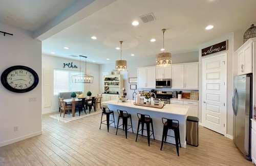 Buckeye House | AZ Sunshine Home(25 min to Airport)Resort Backyard~BBQ/POOL~ Spring Training🏟