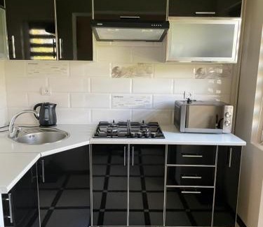 Yasinya House | Azaliya