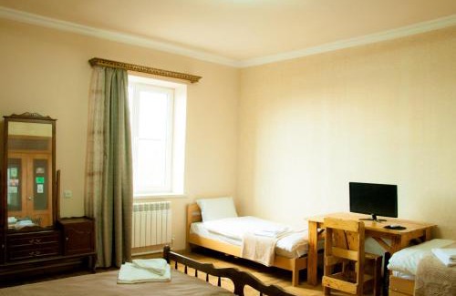 Geghashen House | Azhdahak B&B in Geghashen , Abovyan
