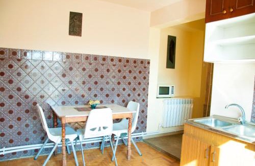 Geghashen House | Azhdahak B&B in Geghashen , Abovyan