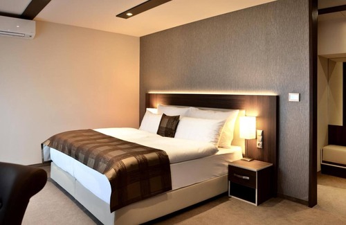 Partizanske Hotel | AZUL Hotel & Restaurant