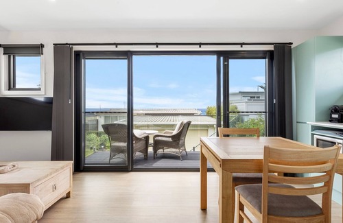 Callala Beach Apartment | Azure Studio - Ocean Glimpses - 3 Mins Walk to Beach
