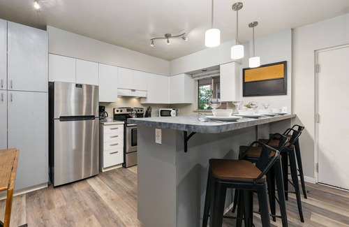 Old Town Condo | Azure Suite | Walkable Old Town Condo w/Park View