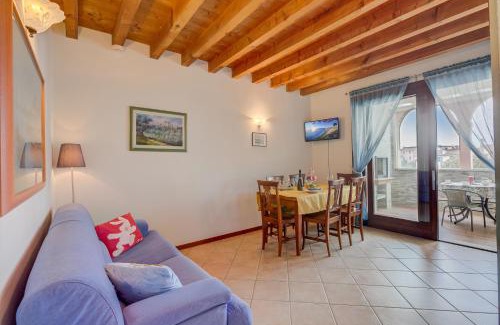 San Benedetto di Lugana Apartment | Azzurro Apartment - Happy Rentals